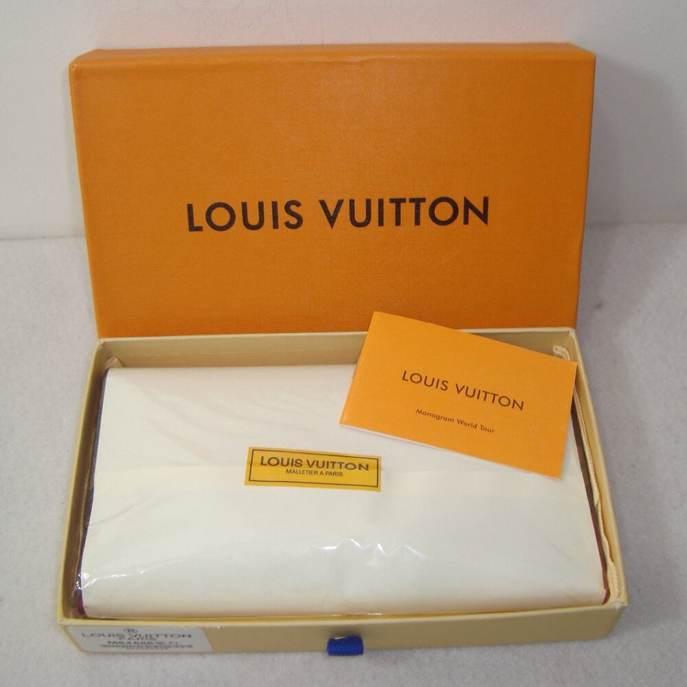 Designer-Look Wallet (Make Offer) - Picture 6 of 12